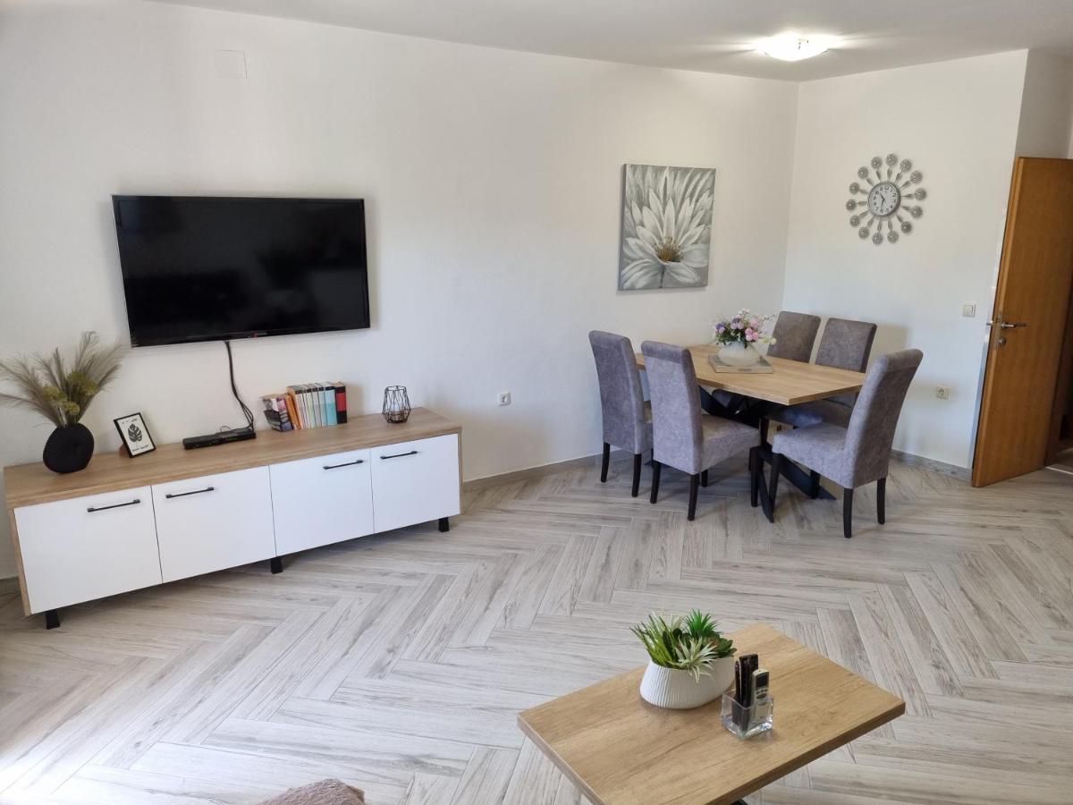 Apartments Ledic Krvavica Εξωτερικό φωτογραφία